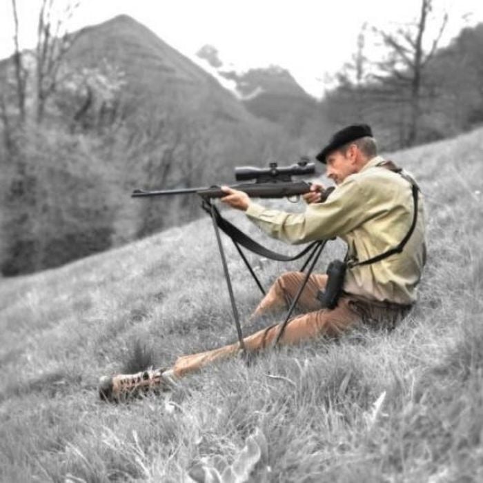 https://www.hunting-firearms.com/wp-content/uploads/A0007/futuramacoza/stable_sticks_sit_stick.jpg
